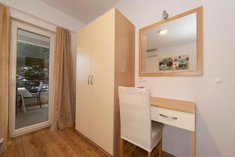 Apartmani Vice Brela Exterior photo